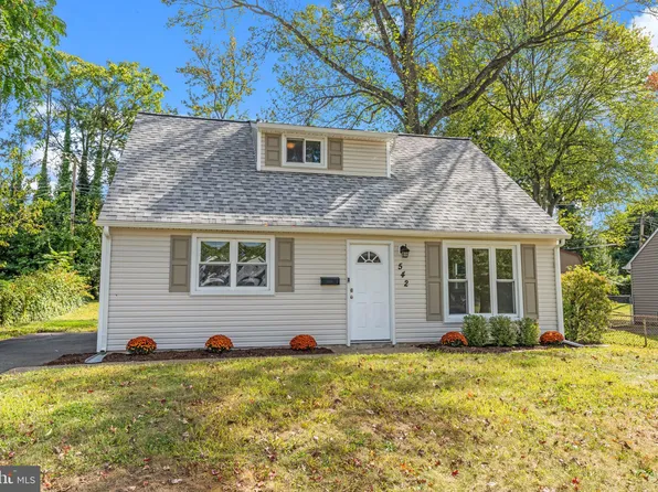 542 Doloro Dr, Morrisville, PA 19067