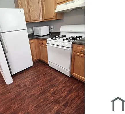 44 Talbott St #B — Photo 9
