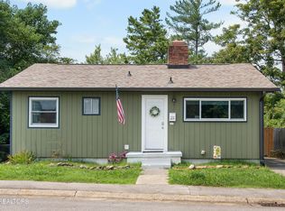 104 W Malta Rd, Oak Ridge, TN 37830