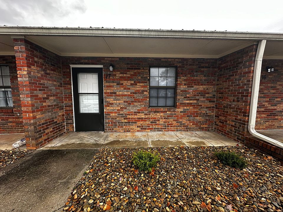 1st image of 3408 Maple Ave APT 17