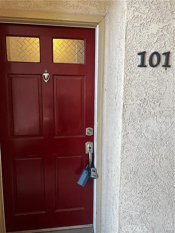 2400 Del Mar Way — Photo 1