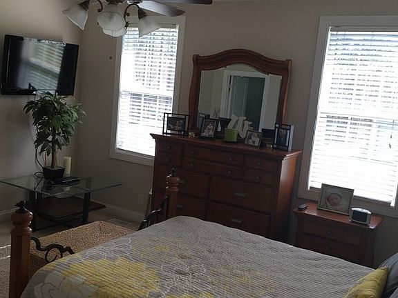 5th image of 131 Ole Farm Pl