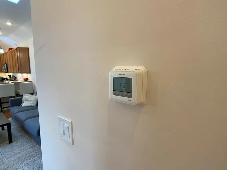 14 Flint St #2R — Photo 18