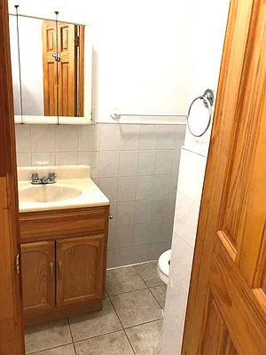 Rented by Warburg | media 8