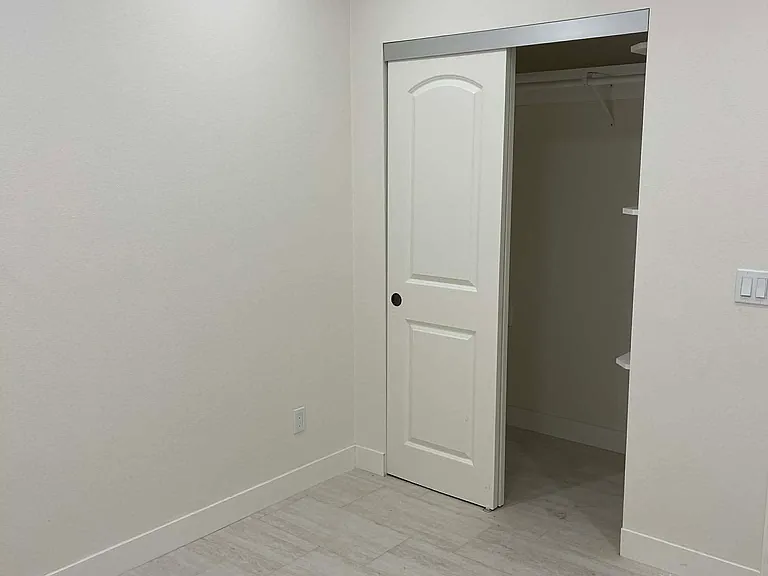 5351 Saxon St — Photo 4