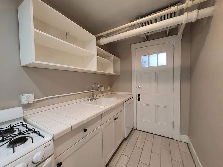1534 Woodland Ave #B1 — Photo 13