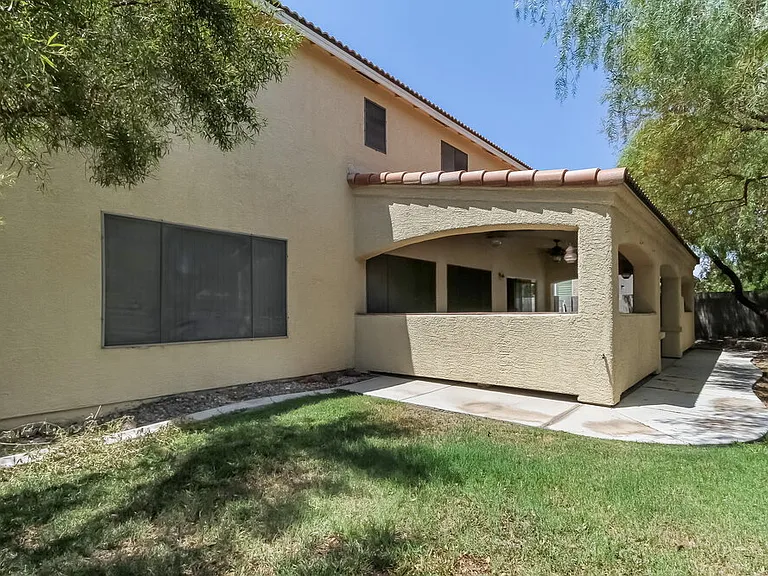 9060 Malarga St — Photo 26