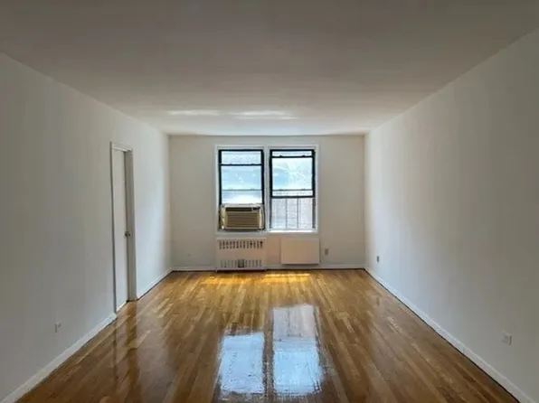 108-50 62nd Drive image 4 of 7