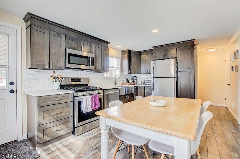 1st image of 46A Walnut St