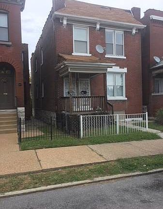2nd image of 4065 Lincoln Ave #2F