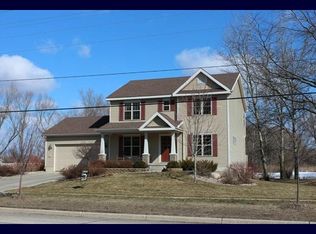 911 E Lake St, Lake Mills, WI 53551