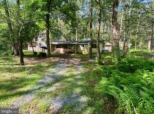 20 Yellow Feather Path, Gouldsboro, PA 18424