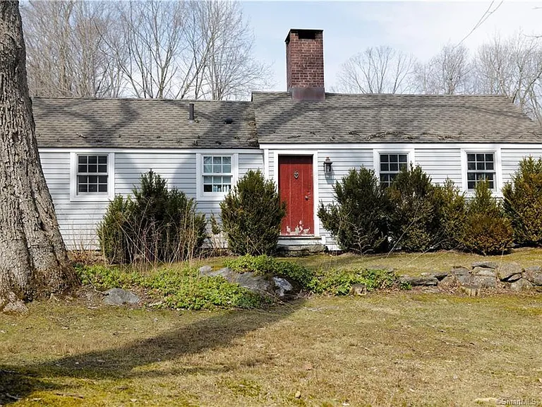 90 Sharon Mountain Rd — Photo 3