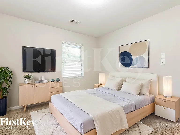 8280 Attleboro Dr — Photo 10