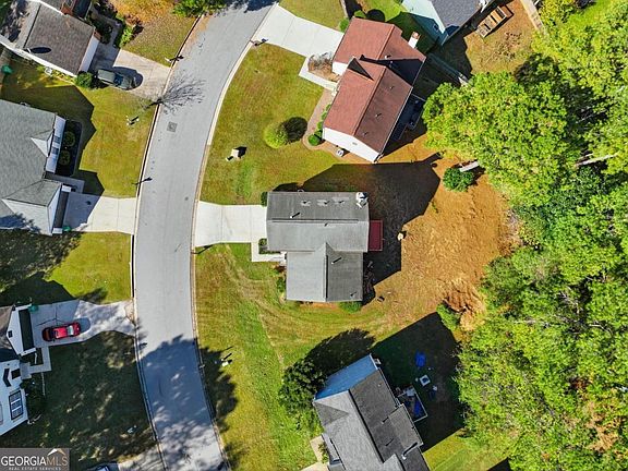 3rd image of 672 Stonebridge Loop