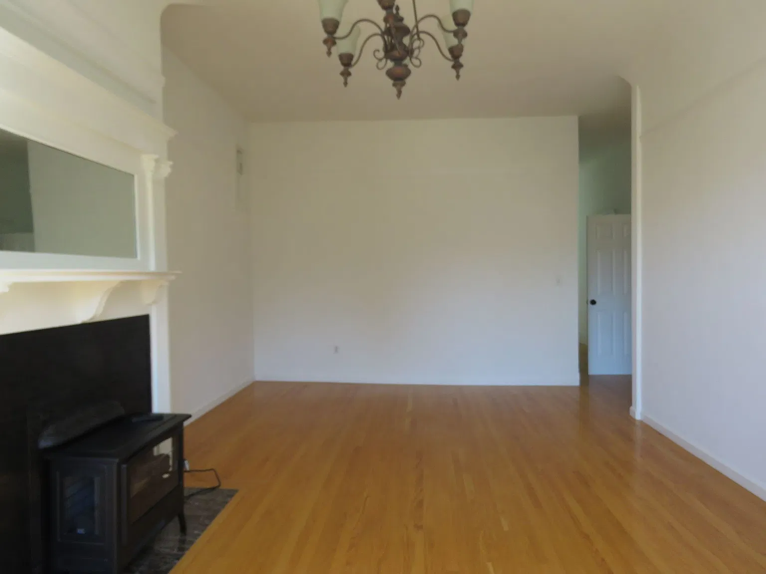 Near Alamo Square Park - 1 bedroom plus extra room - split bathroom - Shared yard and shared coin... — Photo 3