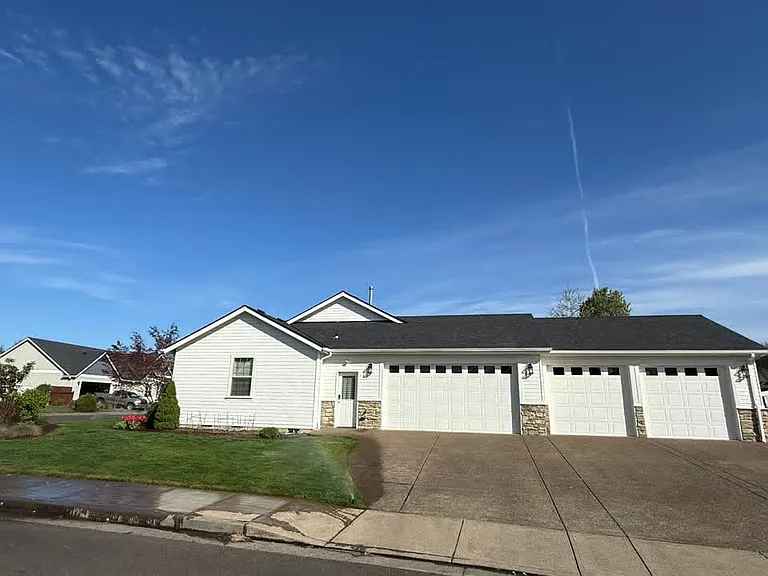3 car garage