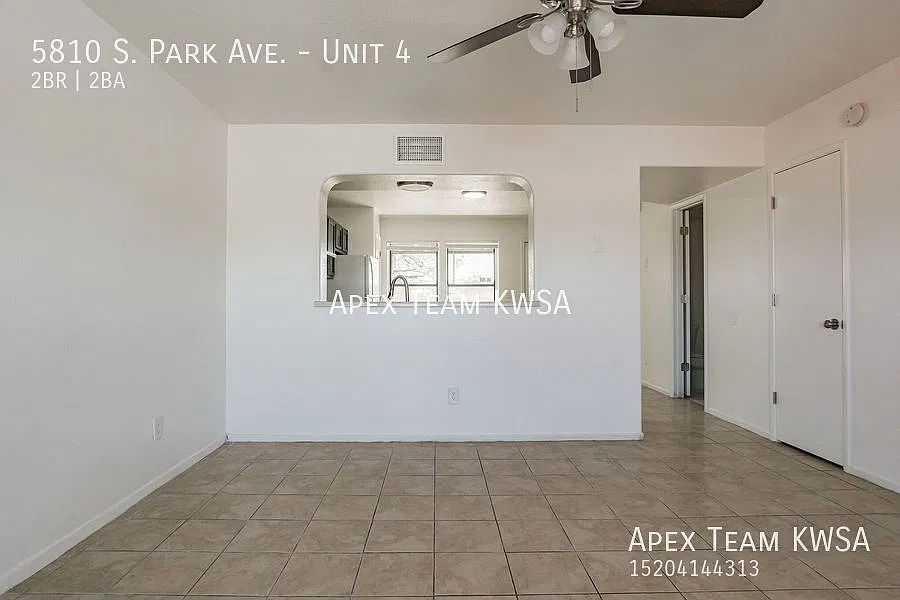 $1275 Spacious 2-Story 2 Bed / 1.5 Bath Townhome with Enclosed Yard! — Photo 1