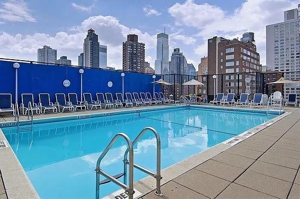 Rented by Addison Property Group | media 14