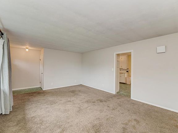 5th image of 23929 W Chicago St