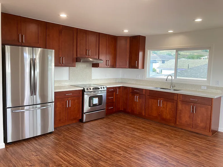 1434 Meyers St — Photo 5