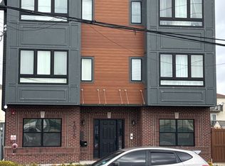 1014 Augusta St #1, Elizabeth, NJ 07201