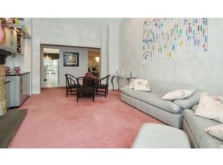 102 Princeton Ln, Glenview, IL