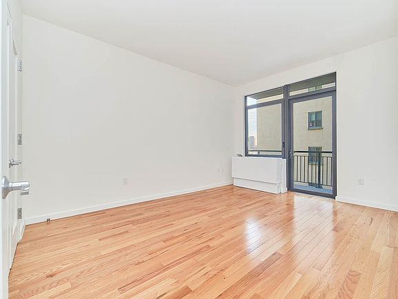 3rd image of 2211 3rd Ave Unit 10-C