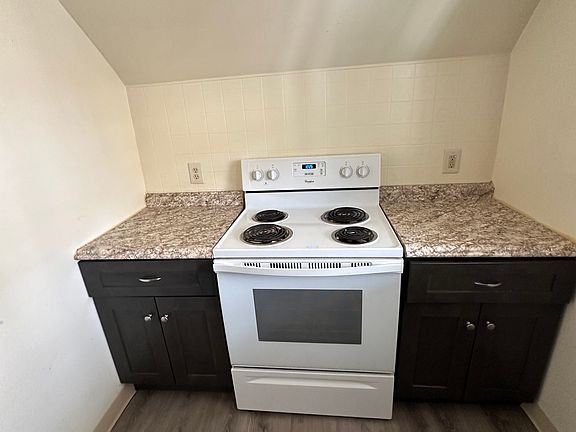 4th image of 1213 Marion St #3L