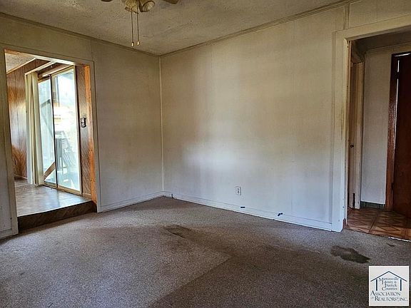 2nd image of 471 Sunnybrook Cir