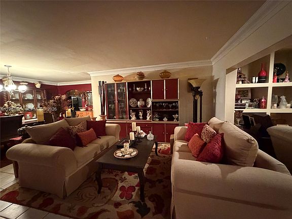 4th image of 5940 Piney Ct