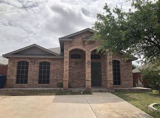 521 Mercado Ln, Laredo, TX 78043