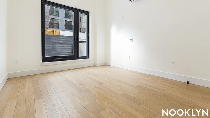 Rented by Nooklyn NYC LLC | media 4