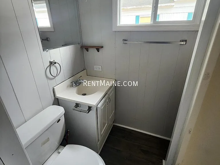 681 Main Rd N #4 — Photo 7
