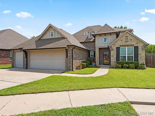 1918 Mesa Ave, Bartlesville, OK 74006