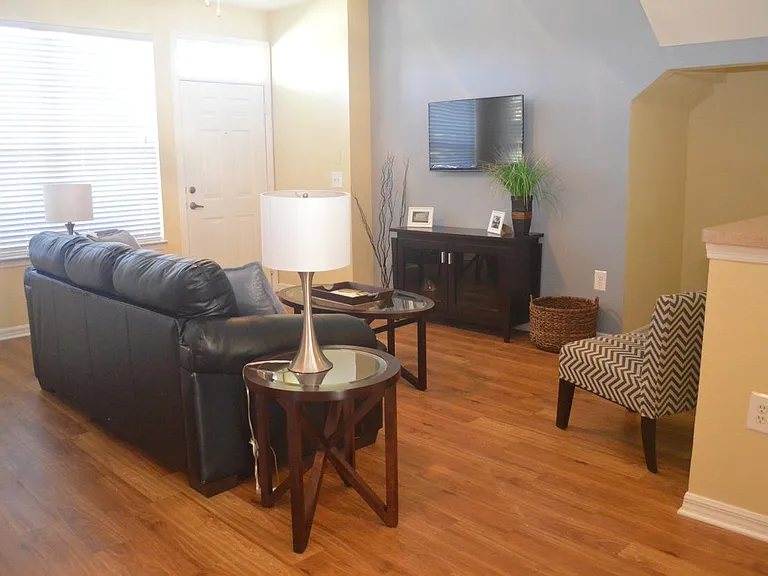 Springs at Palma Sola Apartments — Photo 10