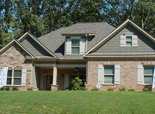 402 Rapids Dr, Bogart, GA 30622