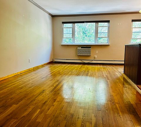 4th image of 32-29 41st St #3