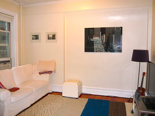 Rented by Veracity NYC LLC | media 22