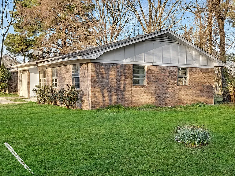 1700 Jennings St — Photo 7