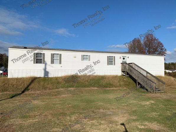 126 Hemlock Ln