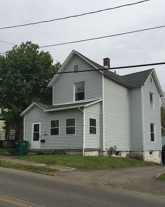 2nd image of 370 Meek St