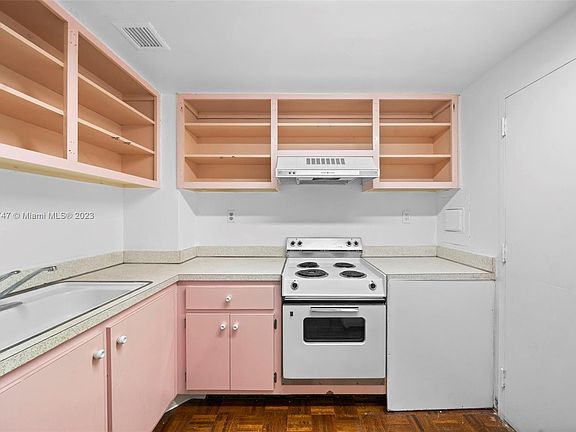 3rd image of 3301 NE 5th Ave APT 719