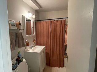 352 W Wisconsin St #1, Chicago, IL 60614