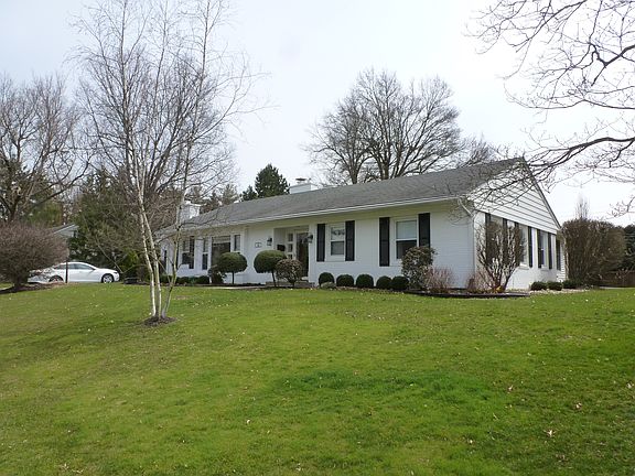2nd image of 39 Donnelly Dr