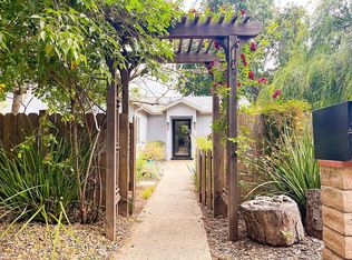 602 N Fulton St, Ojai, CA 93023