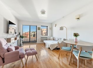 31-35 31st St #512, Astoria, NY 11106