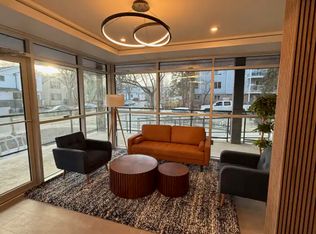 8615 108th St NW #1B, Edmonton, AB T6E 4M5