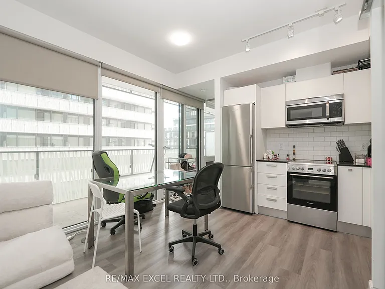 42 Charles St E #510 — Photo 6