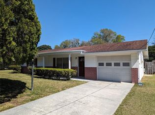 5914 Wilson Dr, Zephyrhills, FL 33542